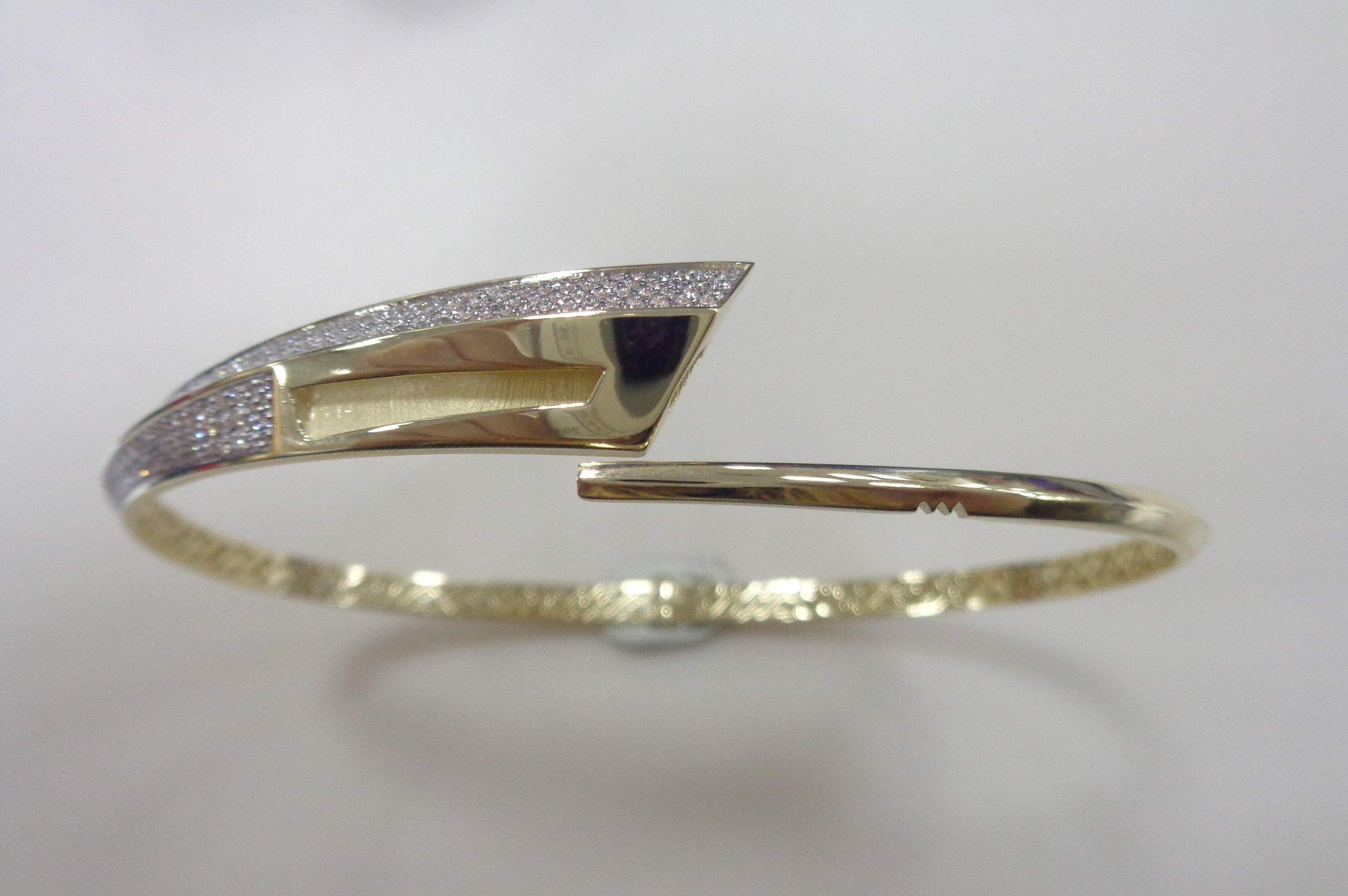 10111-000146 Браслет (Au 585)